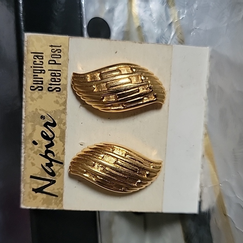 Napier earrings - Picture 1 of 2